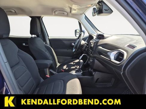 Used 2021 Jeep Renegade Latitude w/ Convenience Group AWD/4WD image 15