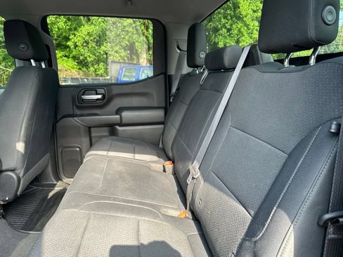 Used 2019 Chevrolet Silverado 1500 Custom Trail Boss w/ Custom Convenience Package AWD/4WD image 11