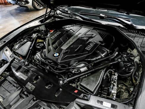 Used 2014 BMW 750i RWD image 55