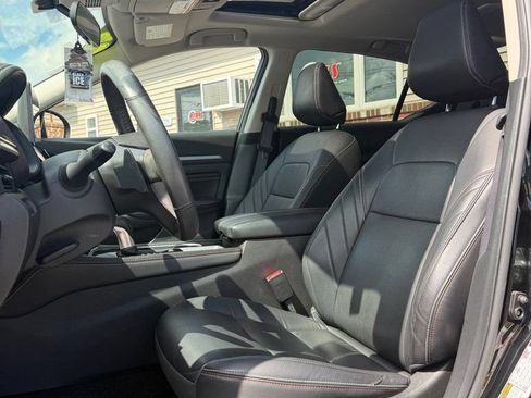 Used 2023 Nissan Altima 2.5 SR w/ SR Premium Package AWD/4WD image 10