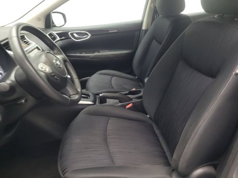 Used 2019 Nissan Sentra SV FWD image 17