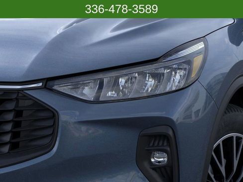 New 2025 Ford Escape SE image 18