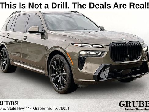 Used 2024 BMW X7 xDrive40i w/ M Sport Package AWD/4WD image 1