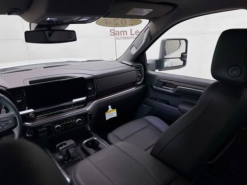 Used 2024 GMC Sierra 1500 SLT w/ SLT Premium Package image 26