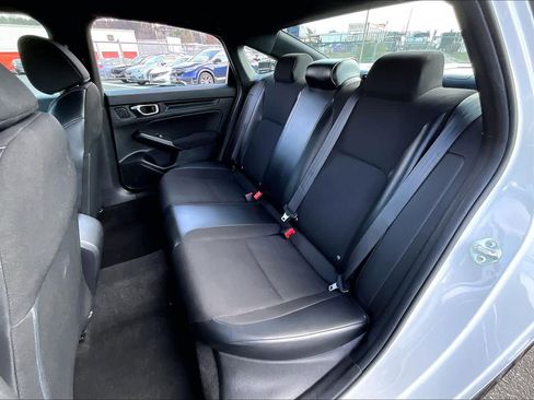 Used 2023 Honda Civic Sport image 19