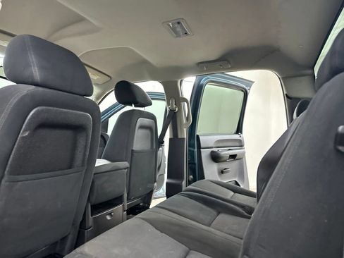 Used 2013 Chevrolet Silverado 2500 LT w/ Interior Plus Package AWD/4WD image 35