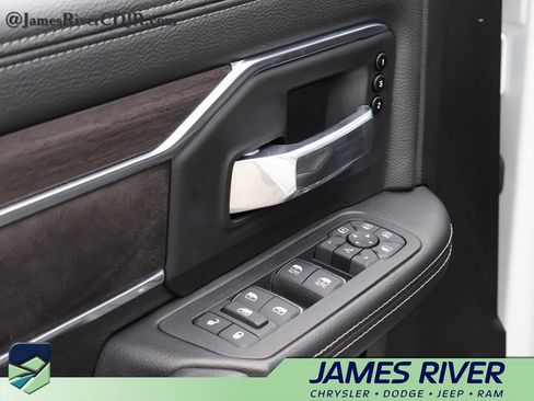 Used 2025 RAM 3500 Laramie w/ Sport Appearance Package AWD/4WD image 21