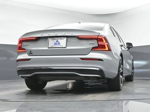 Used 2025 Volvo S60 B5 Plus FWD image 40