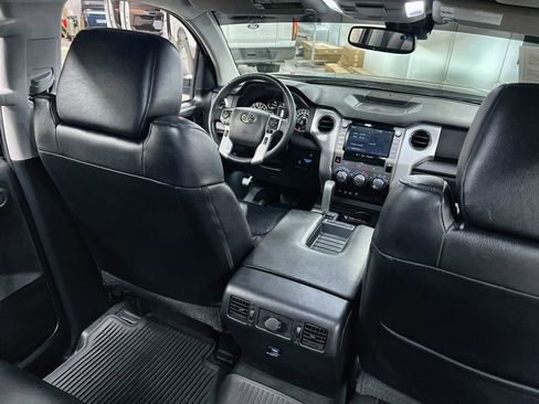 Used 2021 Toyota Tundra SR5 w/ SR5 Leather Package RWD image 20