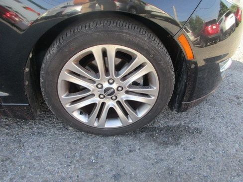 Used 2013 Lincoln MKZ FWD image 12