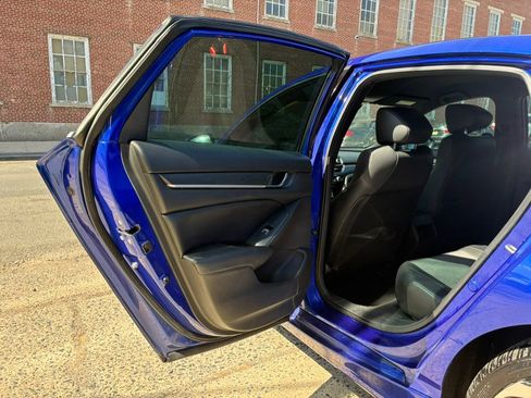 Used 2020 Honda Accord Sport image 14