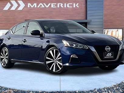 Used 2022 Nissan Altima 2.5 SR