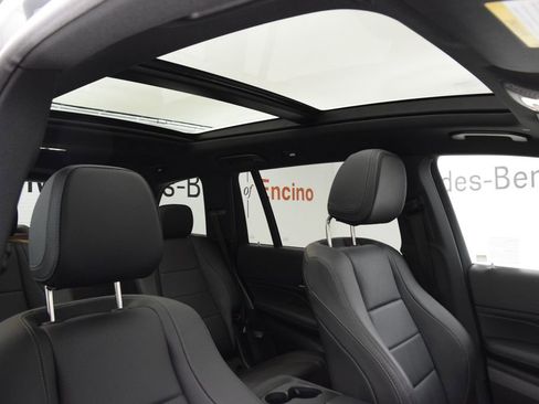 Certified 2023 Mercedes-Benz GLS 450 4MATIC image 18