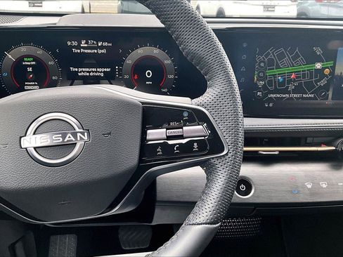 Used 2024 Nissan Ariya AWD image 13