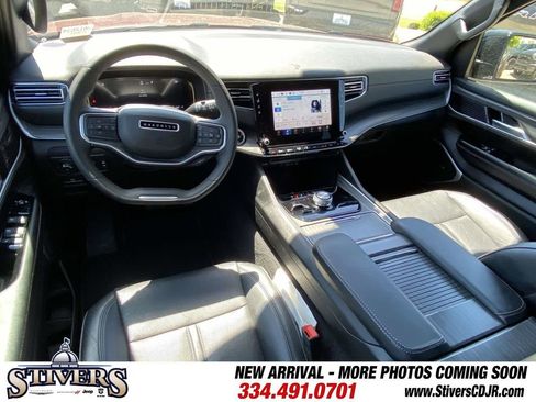Used 2024 Jeep Wagoneer Series II AWD/4WD image 47