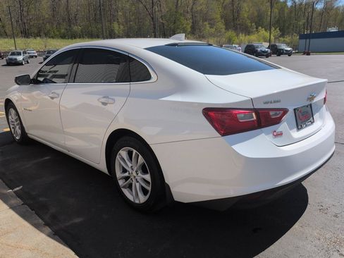 Used 2016 Chevrolet Malibu LT w/ Leather Package FWD image 6