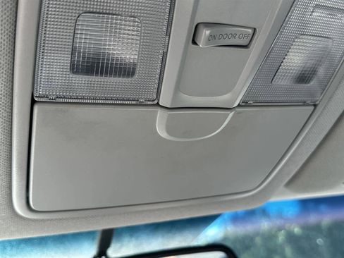 Used 2011 Hyundai Elantra GLS w/ Navigation Pkg 4 image 31