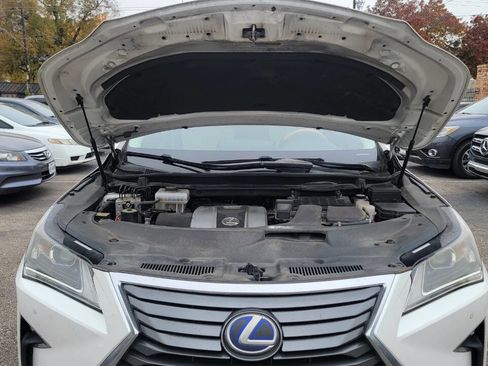 Used 2017 Lexus RX 450h AWD image 28