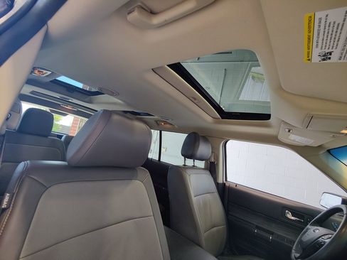 Used 2019 Ford Flex SEL w/ Equipment Group 202A AWD/4WD image 15