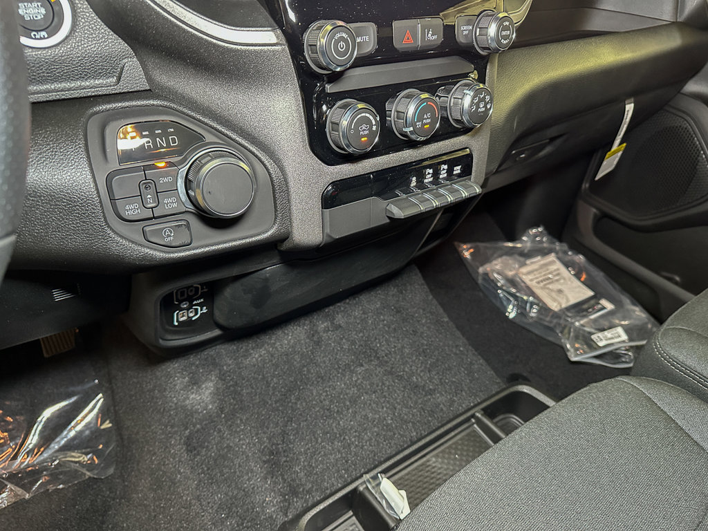 New 2026 RAM 1500 Tradesman AWD/4WD image 31