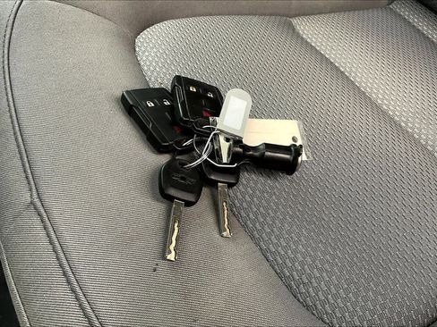 Used 2021 Chevrolet Colorado W/T w/ WT Convenience Package image 14