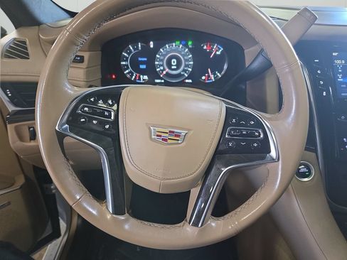 Used 2020 Cadillac Escalade Platinum AWD/4WD image 36
