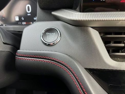 Used 2025 Ford Explorer ST-Line image 32