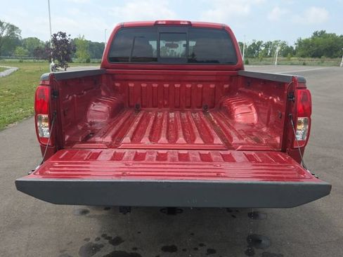 Used 2014 Nissan Frontier SV AWD/4WD image 11