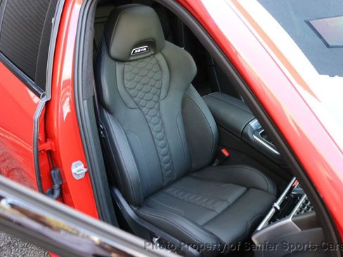 Used 2024 BMW X6 M Competition image 31