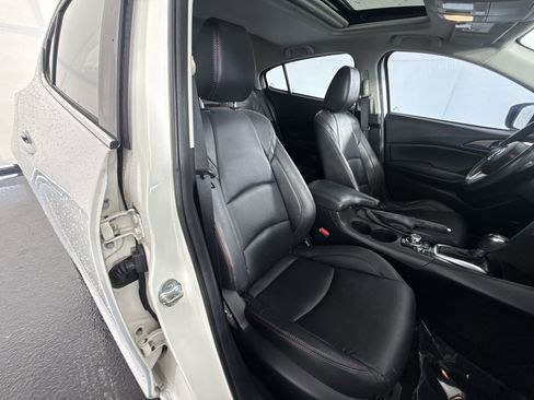 Used 2016 MAZDA MAZDA3 i Grand Touring image 31