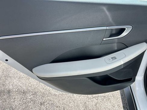 Certified 2025 Hyundai Sonata SE FWD image 19