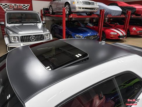 Used 2022 Dodge Challenger SRT Hellcat image 39