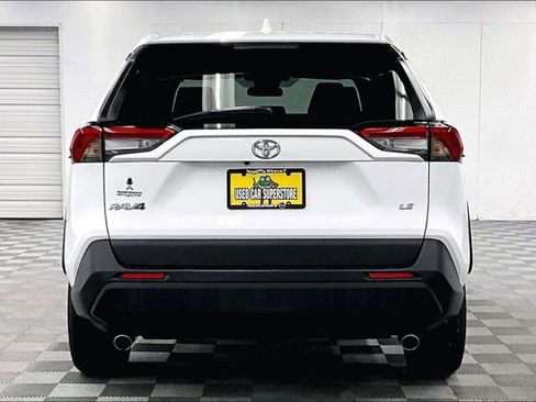 Used 2025 Toyota RAV4 LE image 5