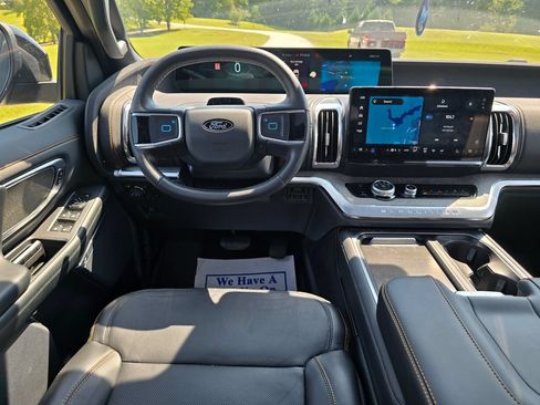 Used 2026 Ford Expedition Tremor AWD/4WD image 3