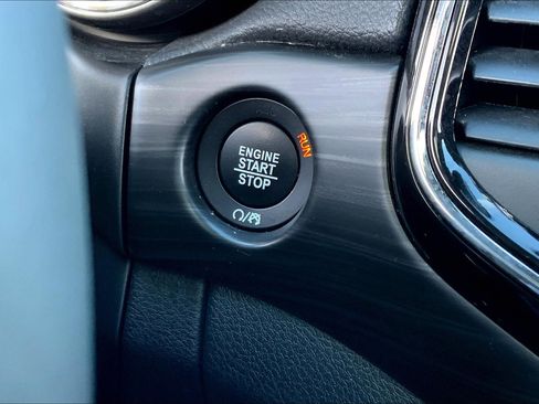 Used 2019 Jeep Grand Cherokee Altitude image 31