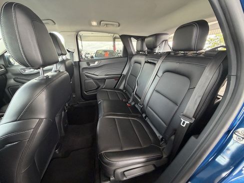 Used 2022 Ford Escape Titanium AWD/4WD image 22
