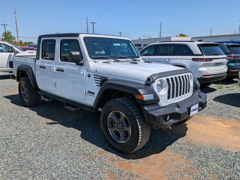Used 2020 Jeep Gladiator Sport w/ Quick Order Package 24S image 7