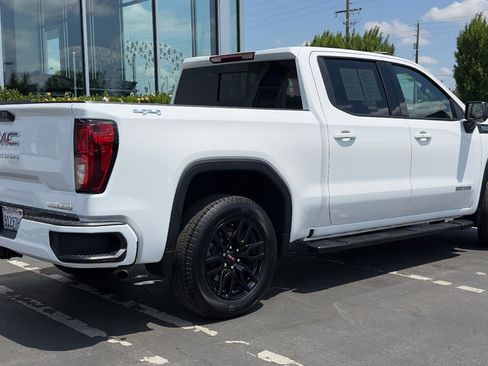 Used 2026 GMC Sierra 1500 Elevation w/ Elevation Premium Package AWD/4WD image 4
