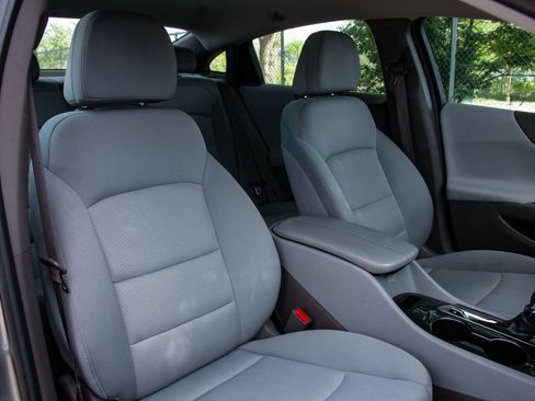 Used 2024 Chevrolet Malibu LT FWD image 30