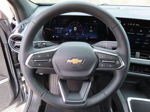 New 2026 Chevrolet Equinox LT FWD image 4