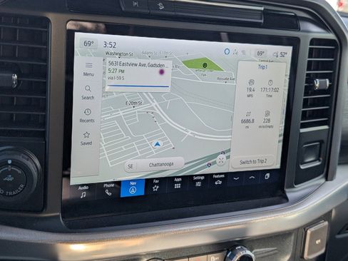 Used 2025 Ford F150 Lariat w/ Equipment Group 502A High image 11