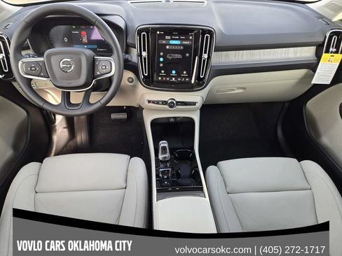 Used 2026 Volvo XC40 B5 Plus w/ Protection Package Premier AWD/4WD image 28