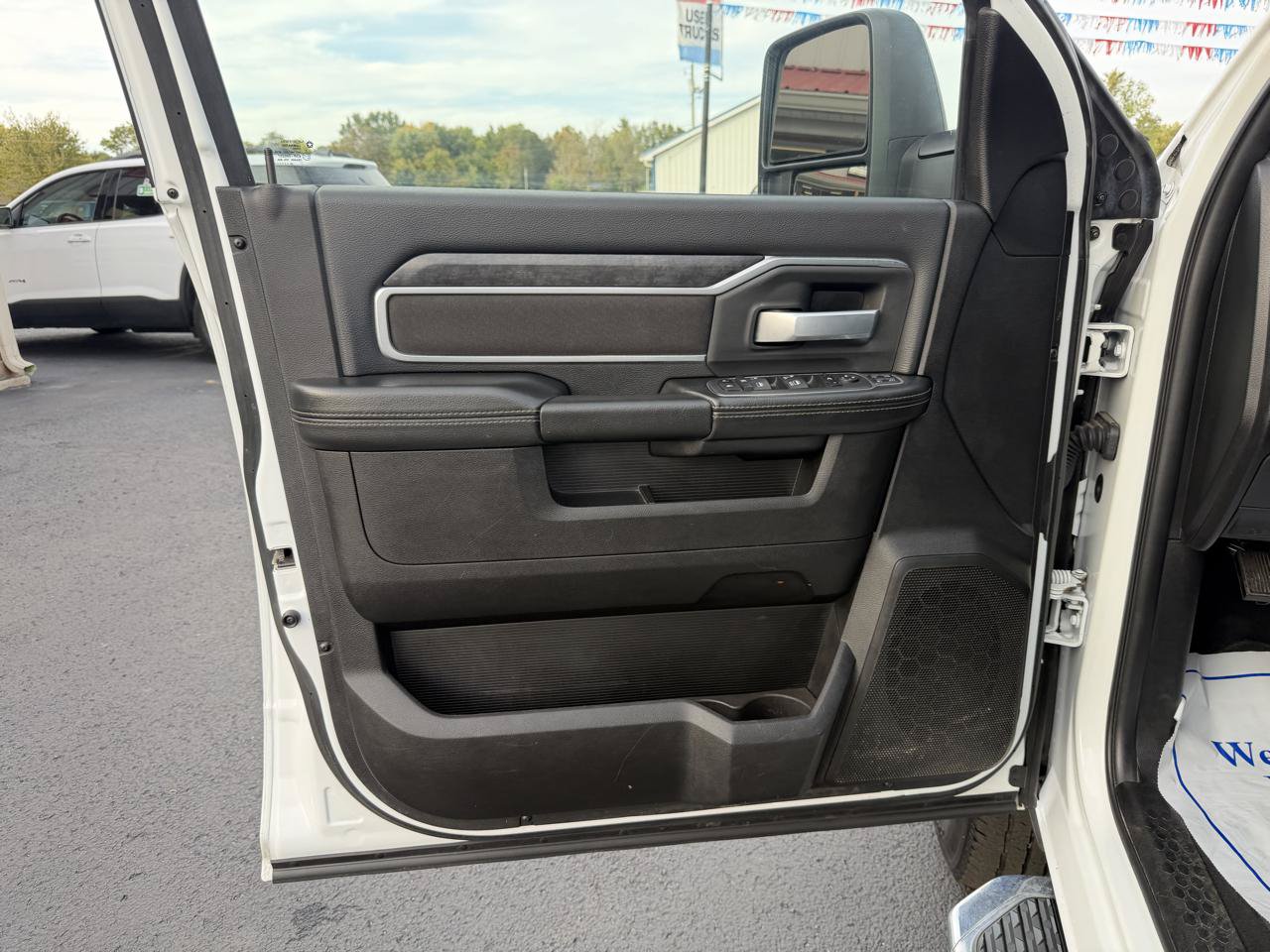 Used 2024 RAM 2500 Big Horn AWD/4WD image 12