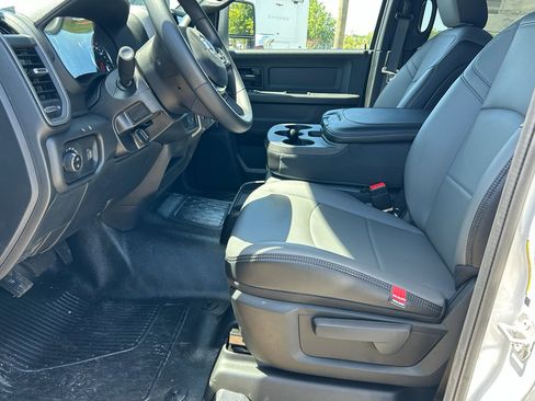 New 2025 RAM 3500 Tradesman w/ Chrome Appearance Group image 11