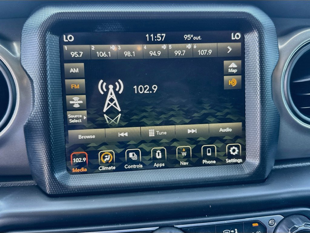 Certified 2023 Jeep Wrangler Unlimited w/ 8.4" Radio Group AWD/4WD image 16