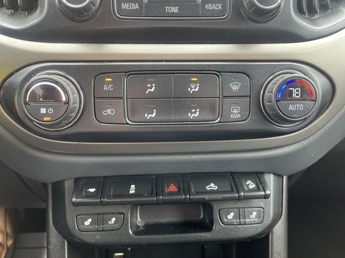 Used 2016 Chevrolet Colorado Z71 image 28