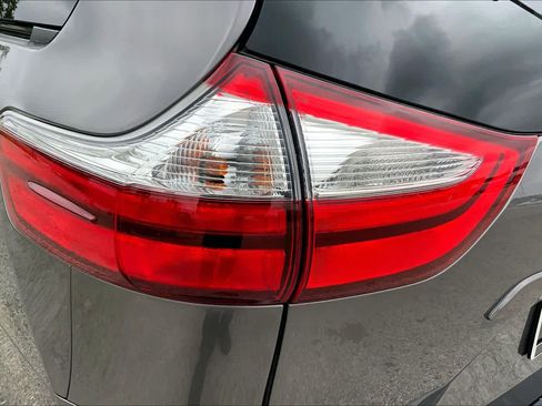 Used 2017 Toyota Sienna XLE FWD image 28