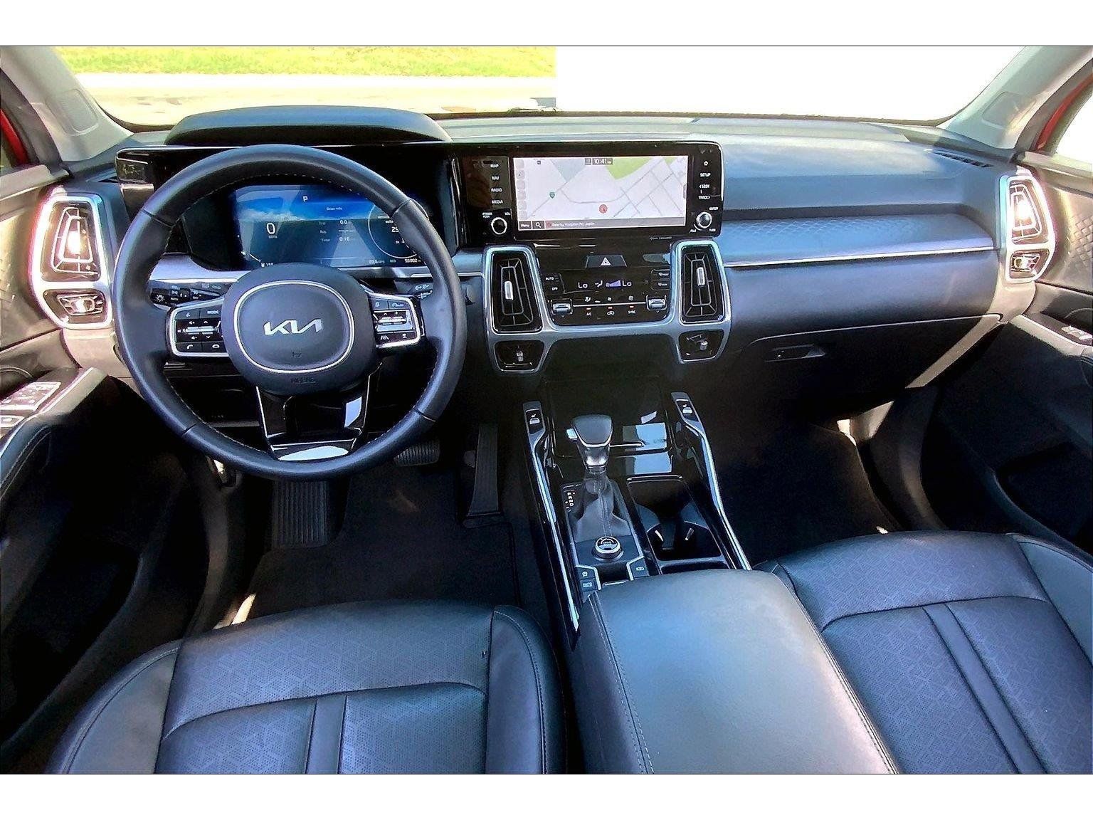 Used 2023 Kia Sorento SX FWD image 13