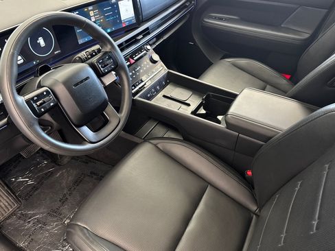 Used 2025 Hyundai Santa Fe Calligraphy AWD/4WD image 9