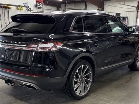 Used 2023 Lincoln Nautilus Reserve w/ Equipment Group 202A image 5